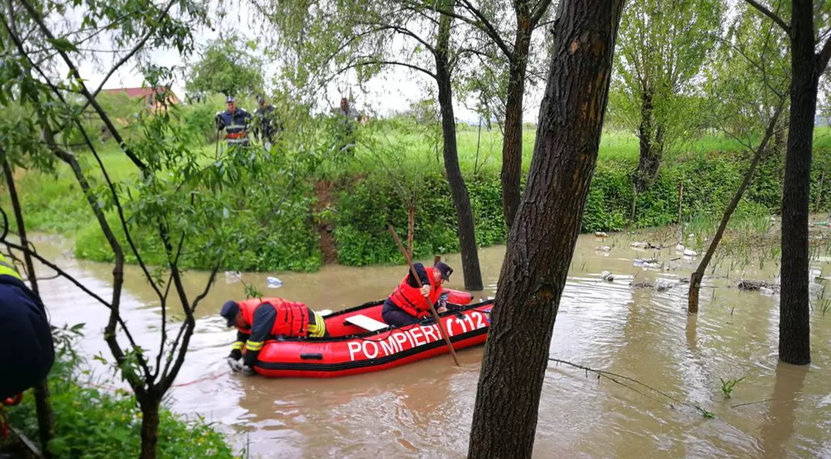 Un copil de 4 ani a căzut într-un râu din Bistriţa-Năsăud