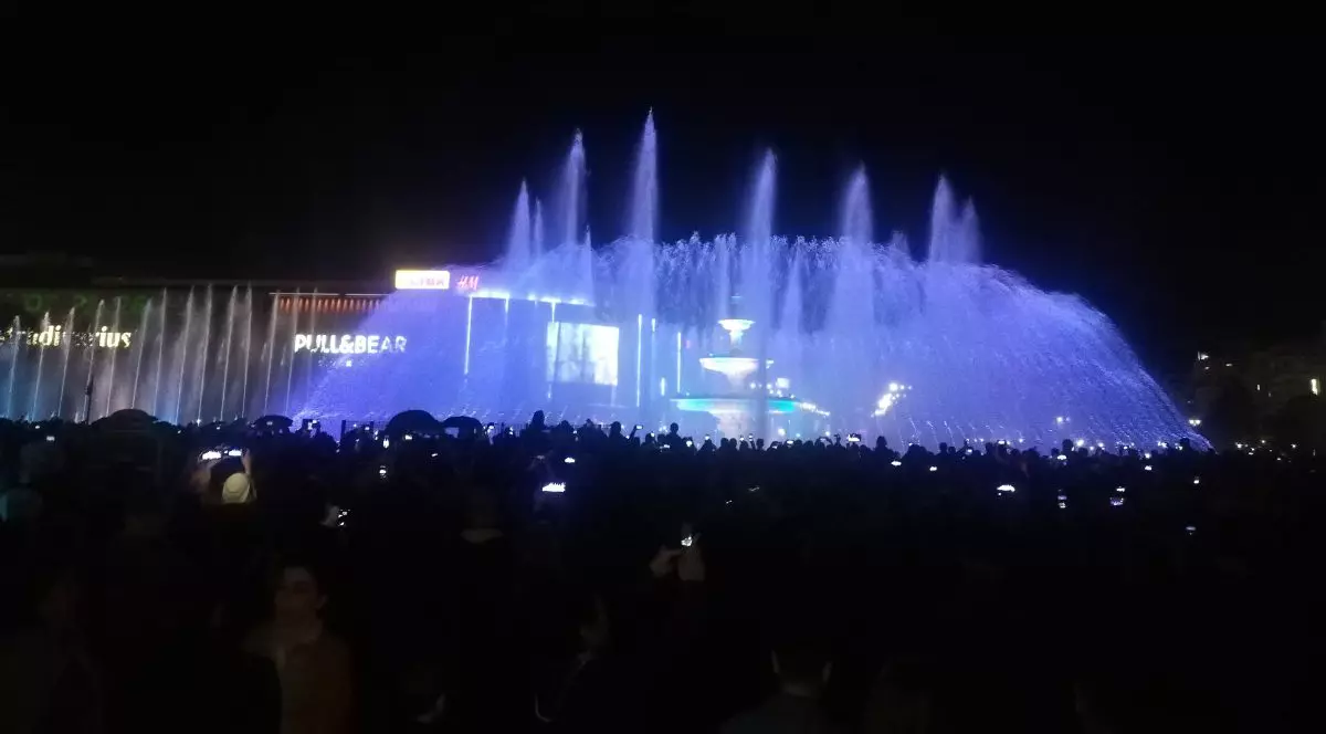 VIDEO | „Simfonia Apei”, pe Bulevardul Unirii din București! Prima reprezentație din acest an