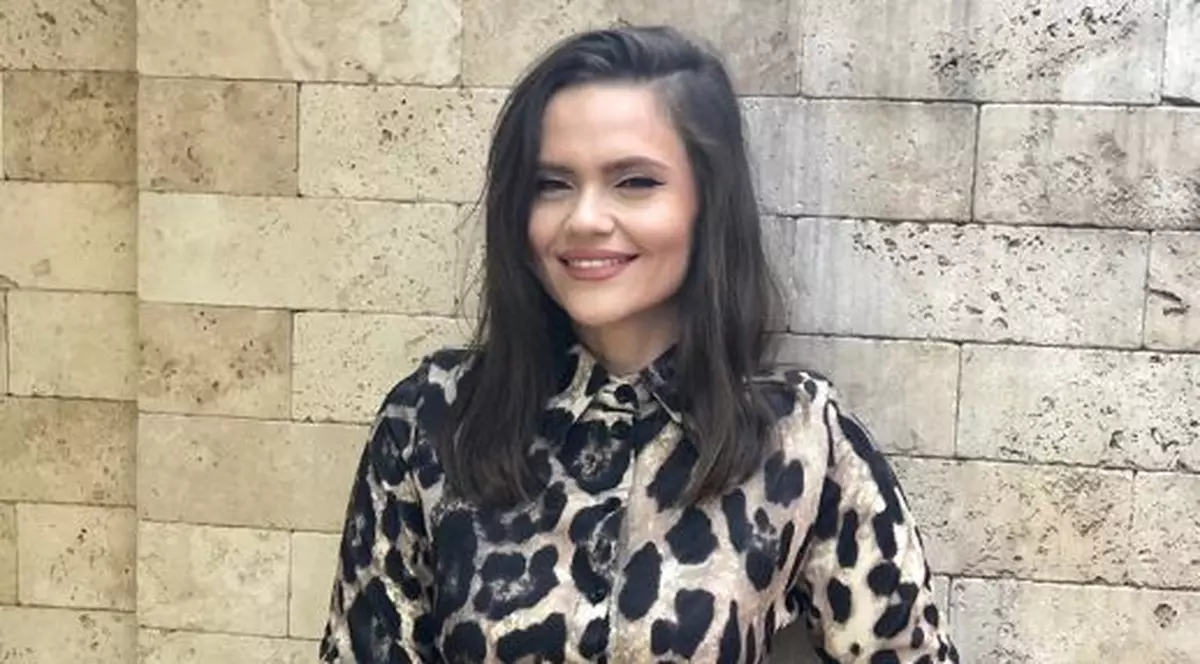 Cum se pregătește Cristina Șișcanu ca să arate bine în costumul de baie. "Deși mă doare sufletul, o să mănânc mai rar dulciuri"