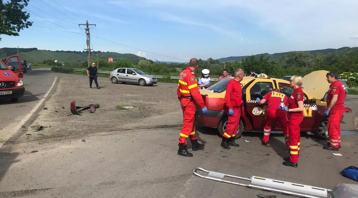 Un taximetrist a comis un accident rutier