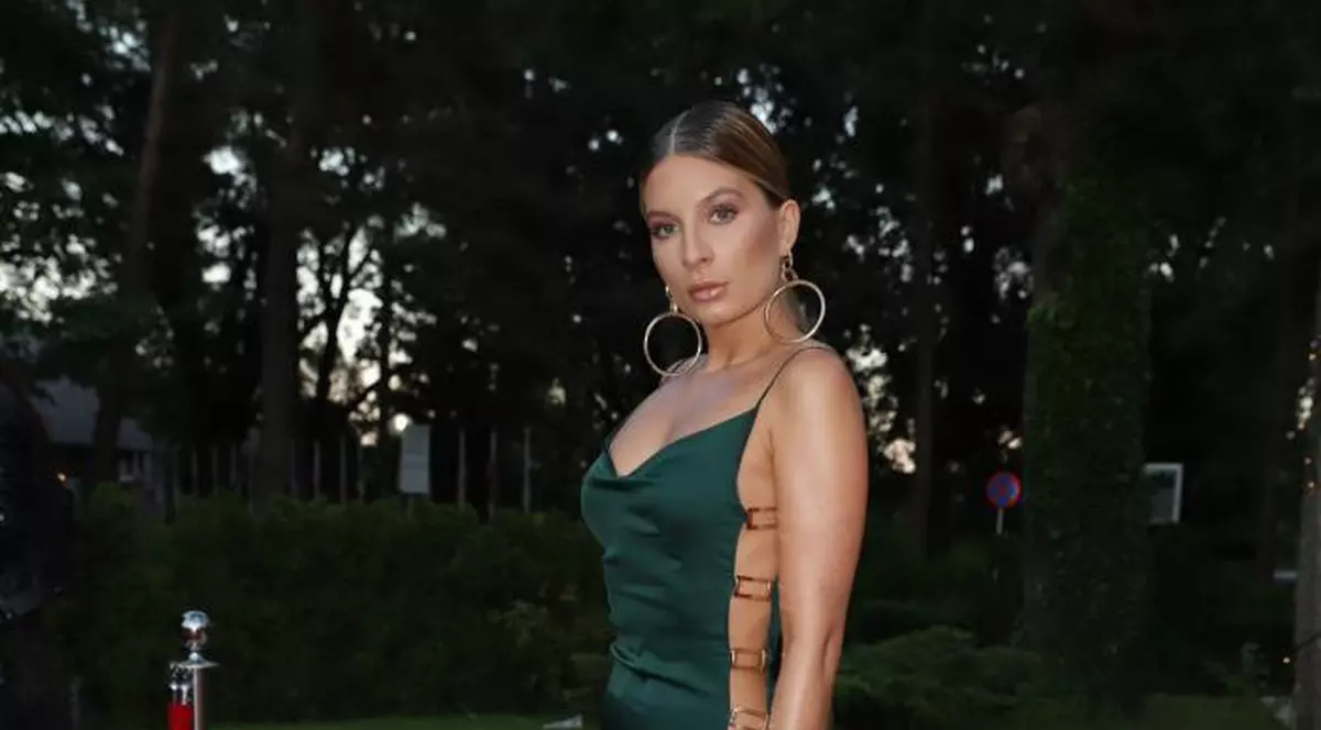 Ana Baniciu, așa cum nu a mai fost văzută. Apariție provocatoare la petrecerea VIVA! 2019