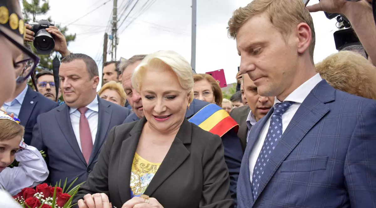 Viorica Dăncilă: Programul de guvernare PSD, îndeplinit 70%. 2019 aduce investiții în sănătate și educație