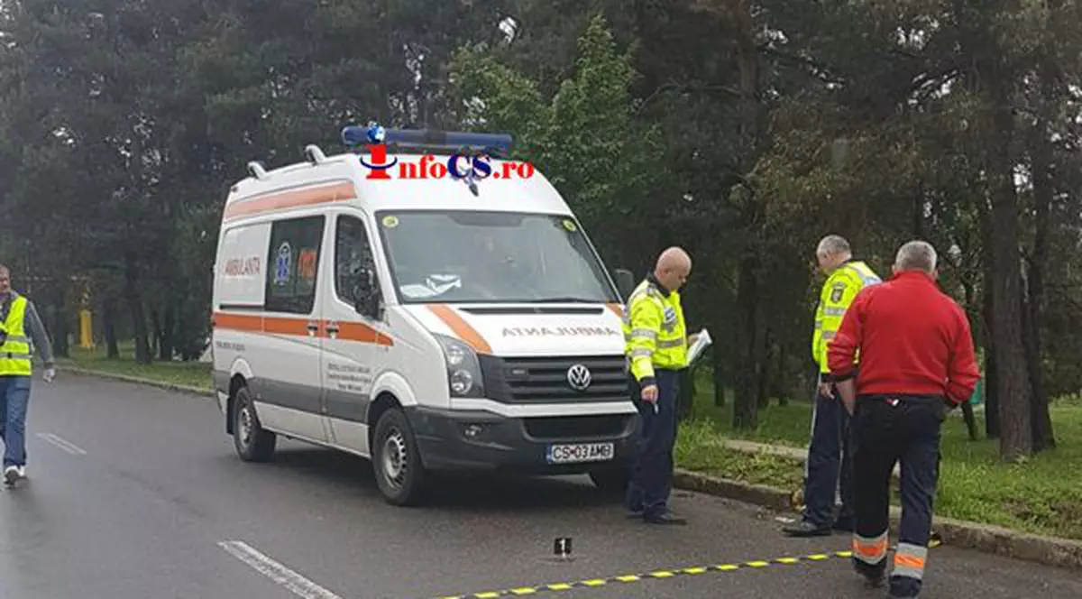 Un bărbat a fost omorât de o ambulanță la Reșița. A traversat printr-un loc nepermis și a plătit cu viața