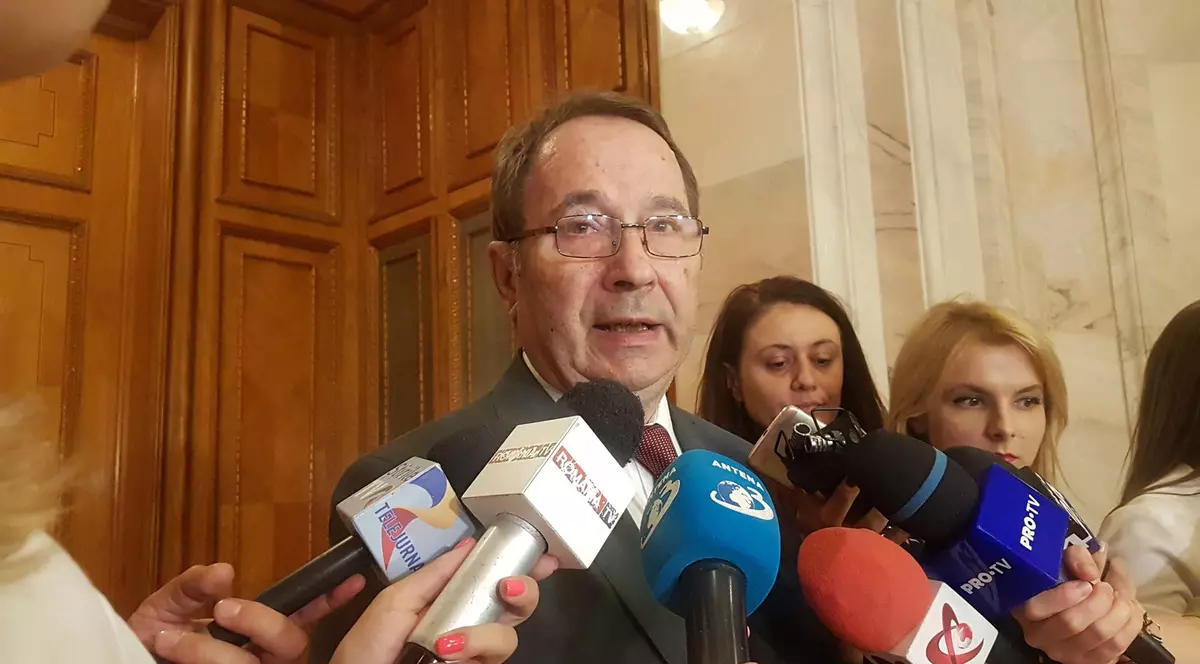 Site-ul CCR a fost spart de hackeri. Valer Dorneanu: "Au apucat să publice nişte poze şi mesaje fără înţeles, ne vom adresa instanţei"