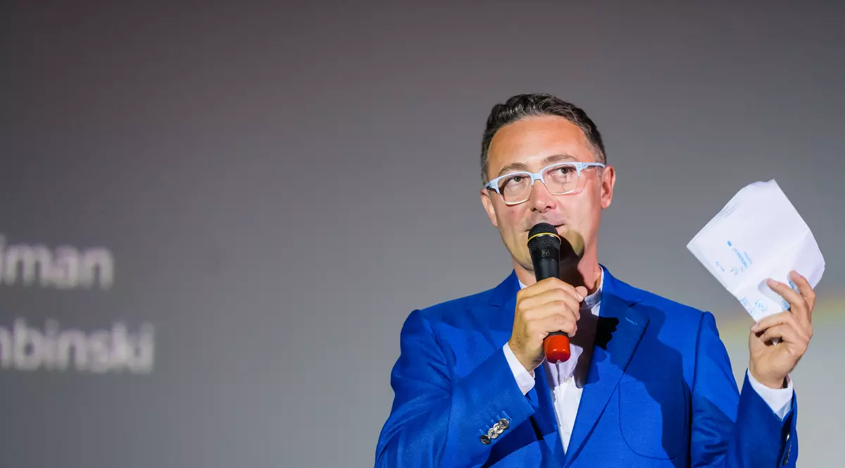 Despre filmul „Parking”, povestea de dragoste reflexivă a unui român emigrat în Spania. Reporterul Libertatea, în dialog cu regizorul Tudor Giurgiu, la majoratul TIFF