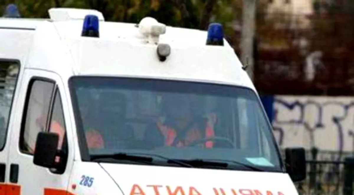 Incident la un ștrand din Arad: un tânăr a leșinat după dce s-a ciocnit cu altul pe tobogan