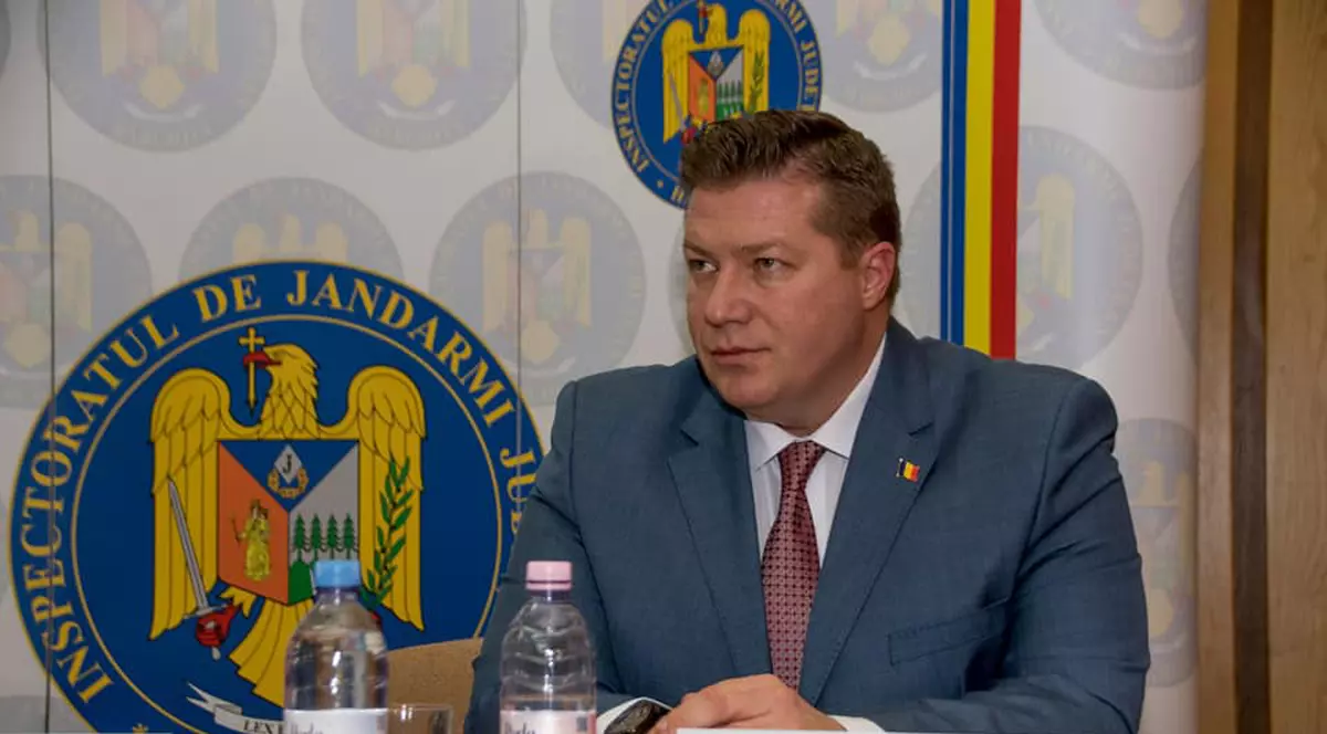 Prefecții de Harghita și Bacău au demarat procedurile pentru negocierea graniței dintre județe; va fi decisă și soarta cimitirului din Valea Uzului