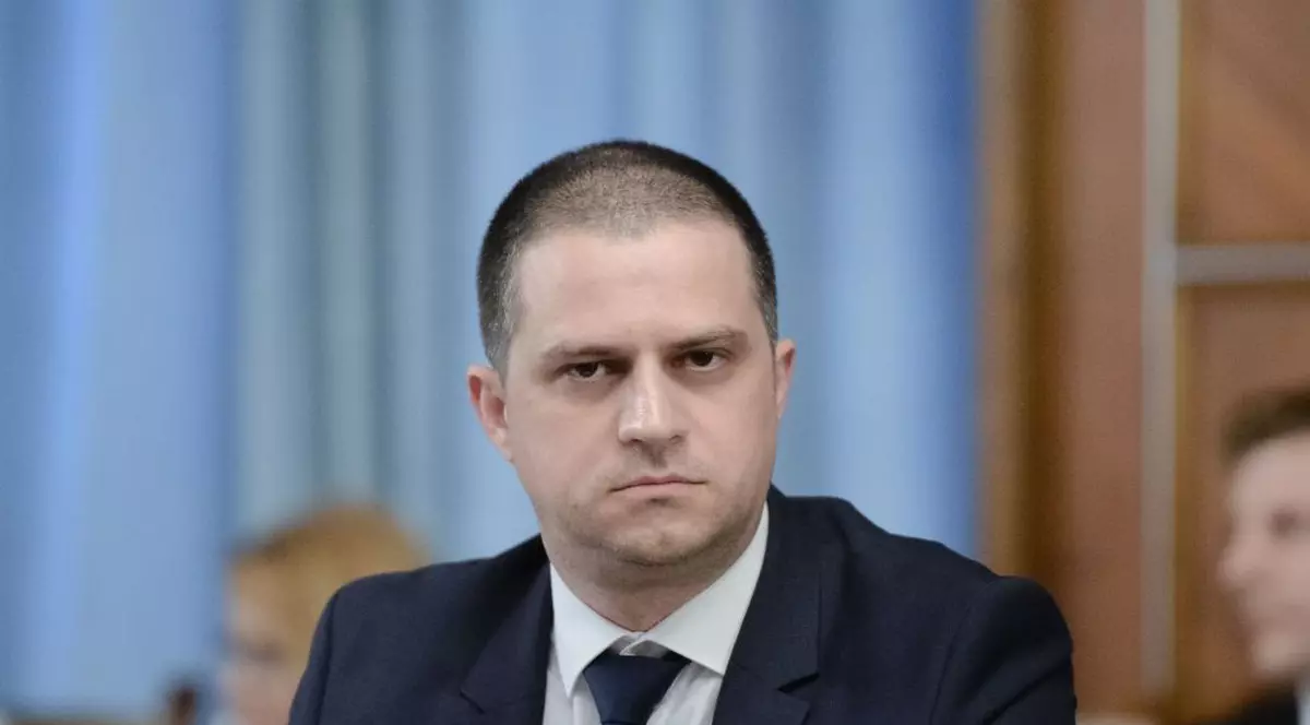 Două mii de români, afectați de falimentul Thomas Cook. Nu este necesară intervenția statului pentru repatriere, a spus Bogdan Trif, ministrul Turismului. Bogdan Trif