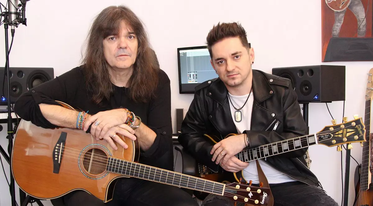 Așa tată, așa fiu! Marius, băiatul legendei rockului românesc Călin Pop, e omul din spatele lui Smiley. „Tata a fugit mereu de mine, nu voia să mă influențeze”