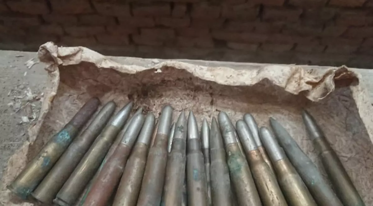 Cartușe de infanterie, găsite în podul unui dispensar din Arad.
