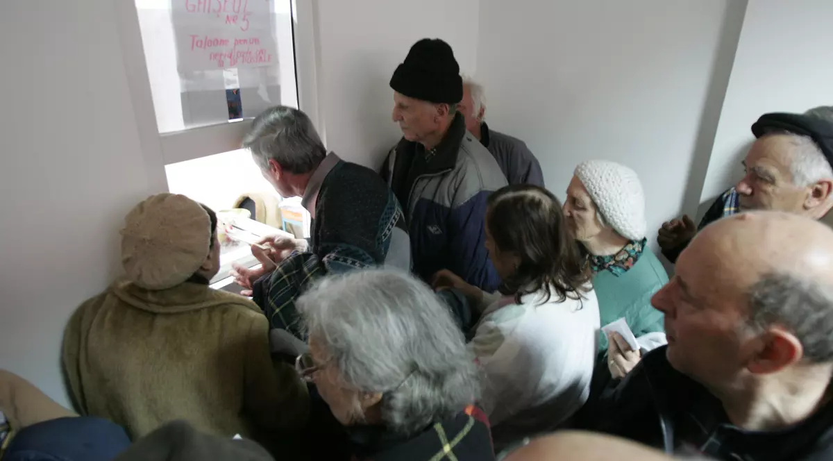 Cea mai mare pensie publică din România este de 33.235 lei pe lună. Un pensionar mediu încasează această sumă în doi ani