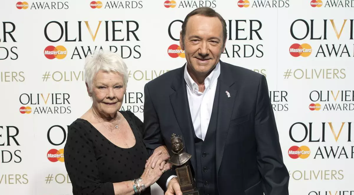 Judi Dench, despre Kevin Spacey şi Harvey Weinstein: " Nu poţi nega cuiva un talent"