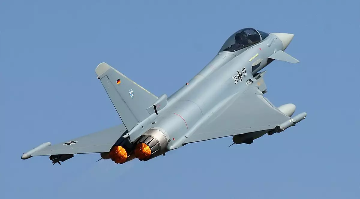 UPDATE| Două avioane Eurofighter Typhoon s-au ciocnit în zbor, în estul Germaniei! Un pilot a murit