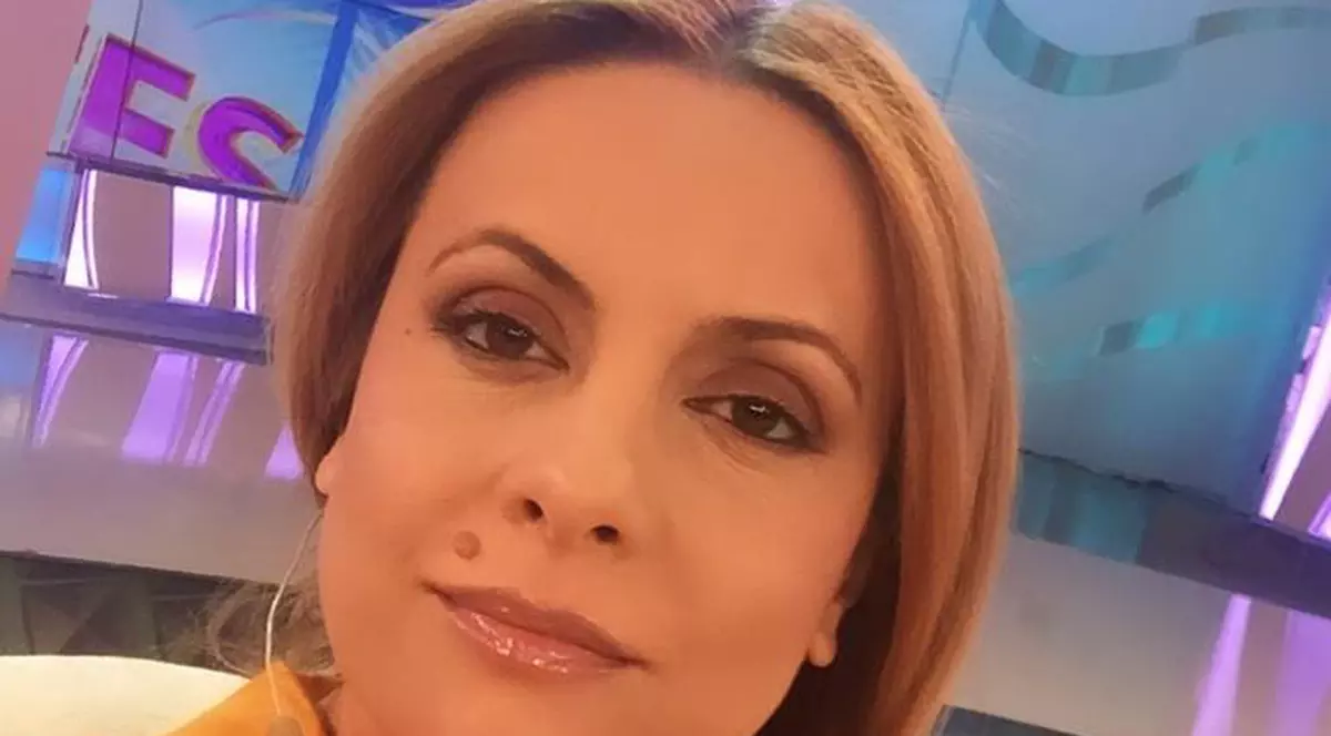 Ce a pățit Simona Gherghe în timpul unei ieșiri în oraș. "Cred că par o ciudată sau ceva de genul"