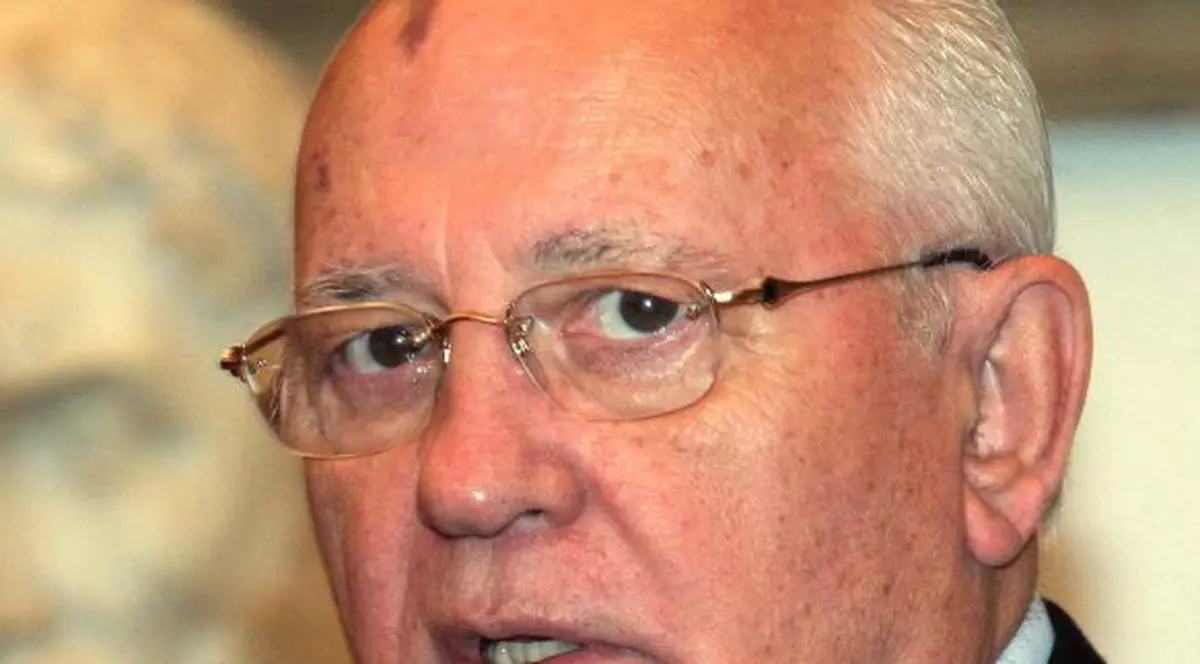 Mihail Gorbaciov, internat în spital