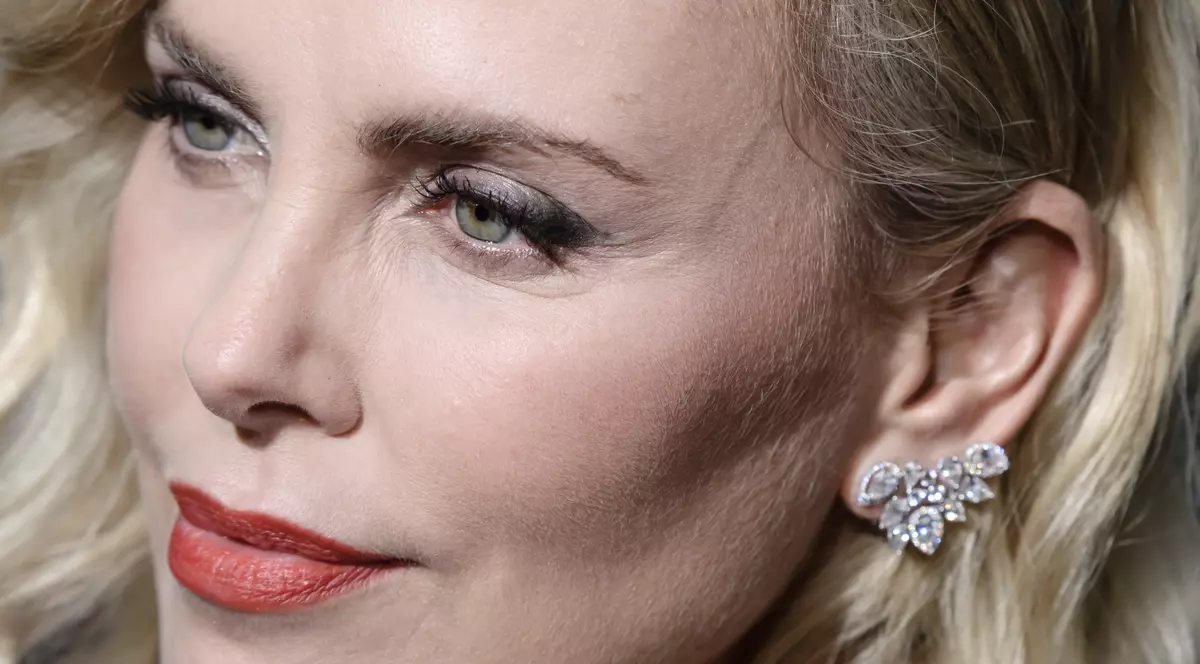 Charlize Theron va primi premiul Cinematecii Americane