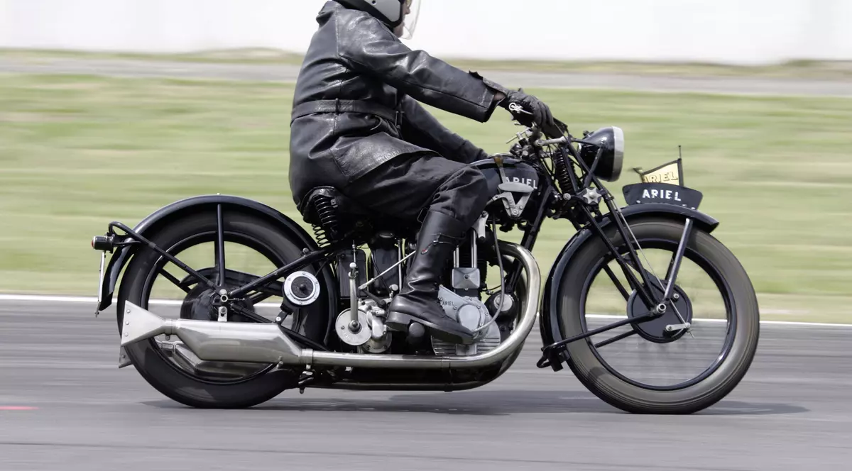 A avut erecție timp de 9 zile după un accident de motocicletă