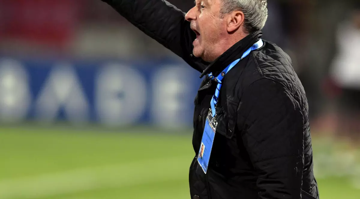 Mircea Rednic, demis de Dinamo! Prima reacție a tehnicianului! ”Puriul” a plătit pentru cea mai slabă clasare din istorie și pentru transferurile-”fâsuri”