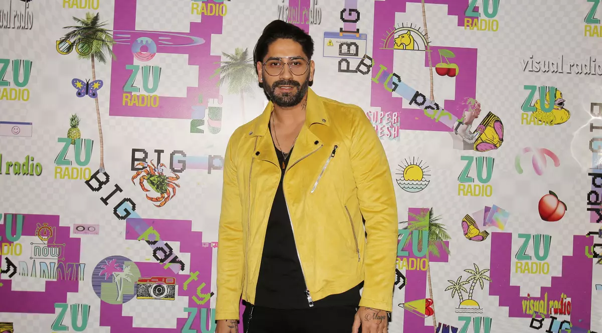 La 37 de ani, Connect-R ni se descrie fix ca un copil: «Știu să desenez, imit, mi-e frică de întuneric și de șerpi»