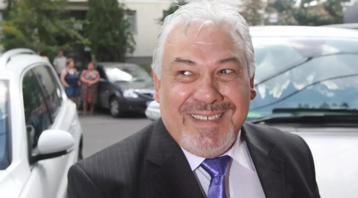 Tatăl Andrei, absolvent de Drept la 62 de ani! Va avea aceeași profesie ca ginerele și cuscrul lui