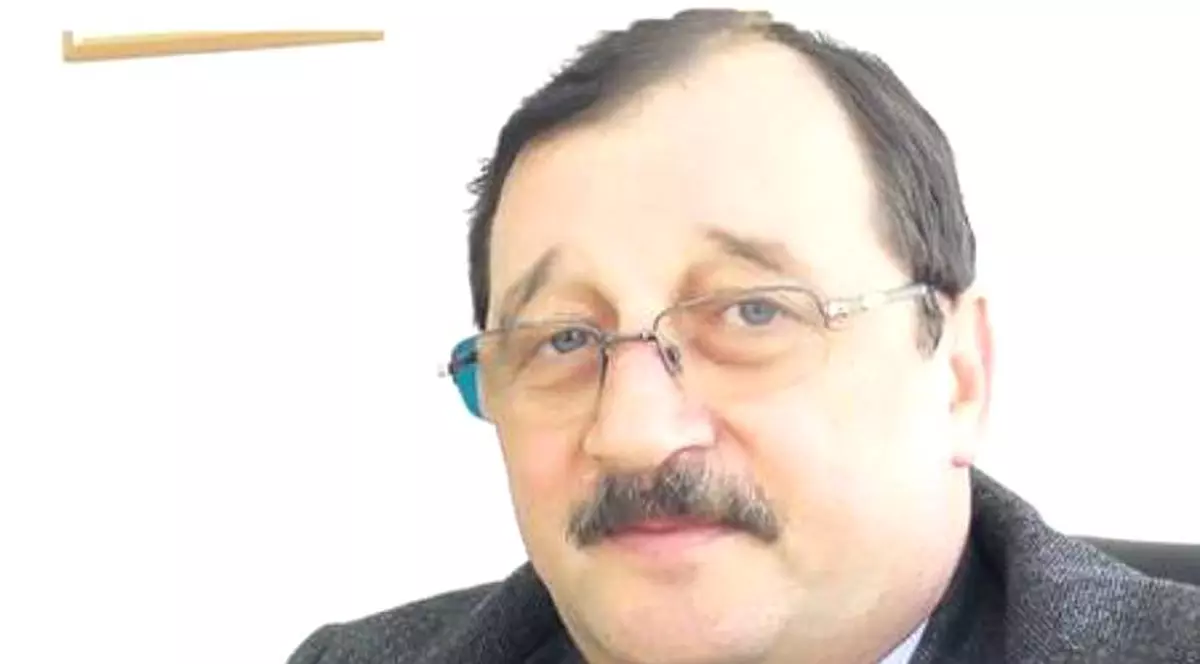 Mircea Băsescu, implicat într-un accident rutier la Eforie Nord. A fost transportat la spital