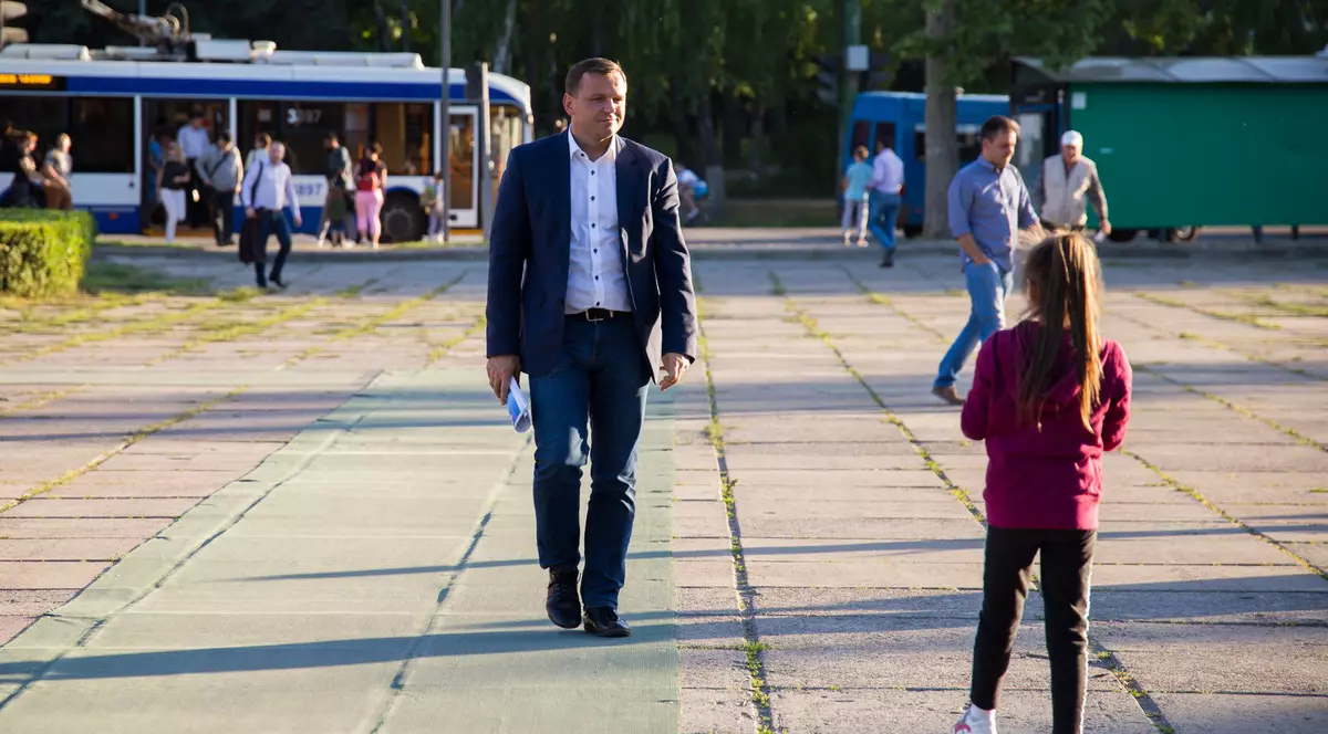 Tensiunile de la Chișinău persistă. Noul ministru de Interne, acuzat că ar fi percheziționat mașina unui procuror-șef