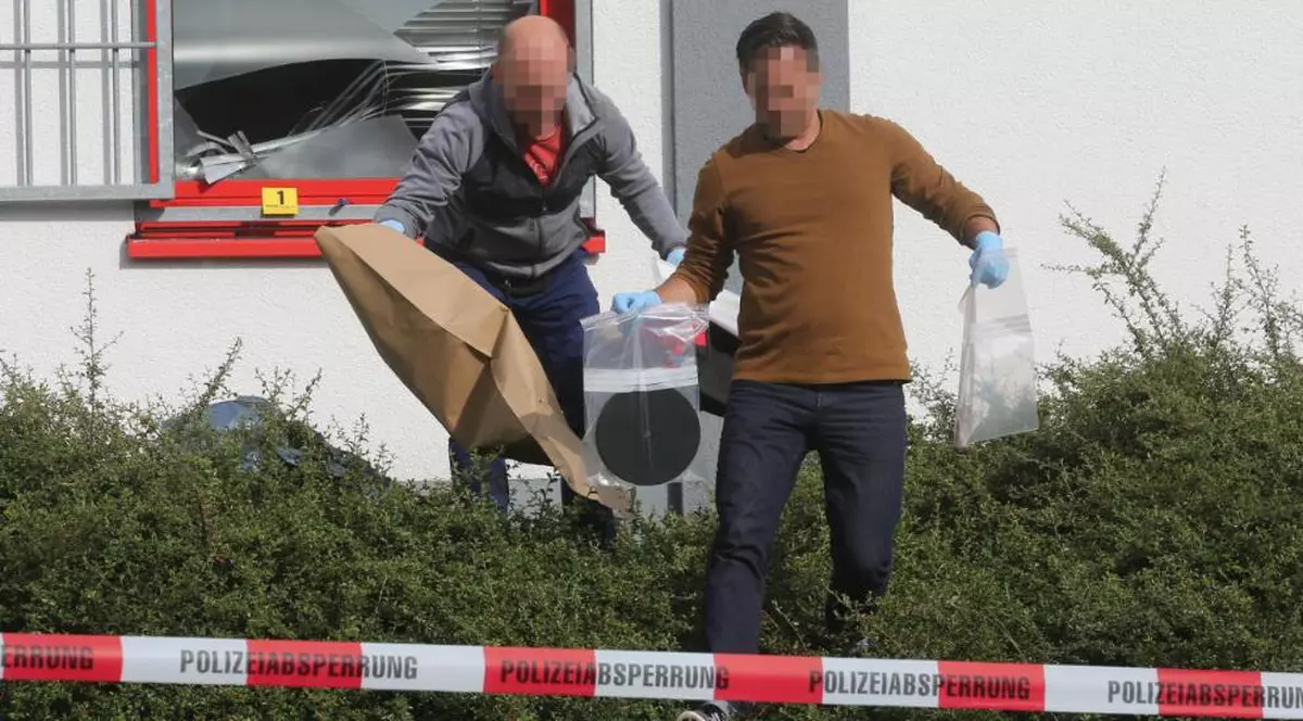 Un polițist german a murit în timp ce urmărea o bandă de hoți români