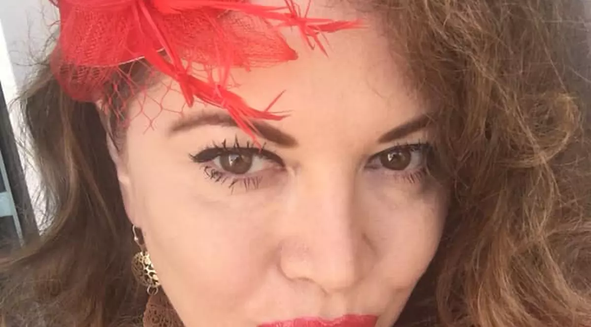 Oana Lis se pregătește de licență. 