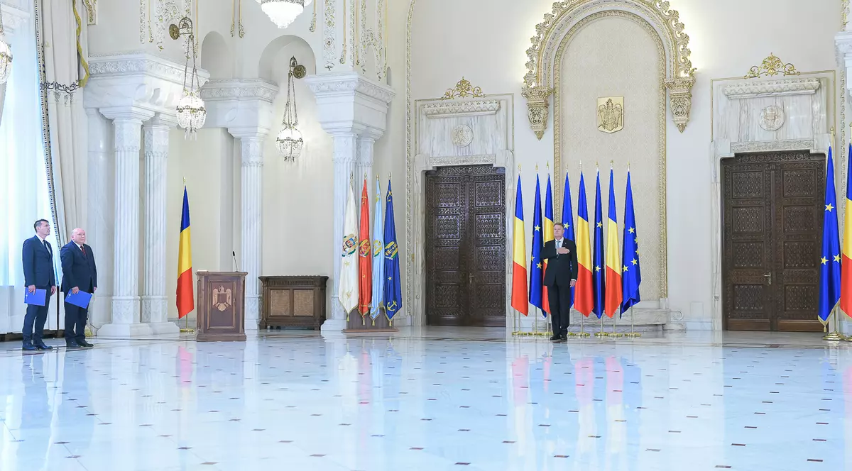 Cristian Deliorga şi Gheorghe Stan au devenit judecători ai CCR. Aceştia au depus jurământul de învestitură, la Palatul Cotroceni