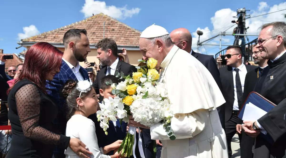 Mesajul Papei Francisc în care cere iertare comunității rome, preluat de agențiile și site-urile din străinătate
