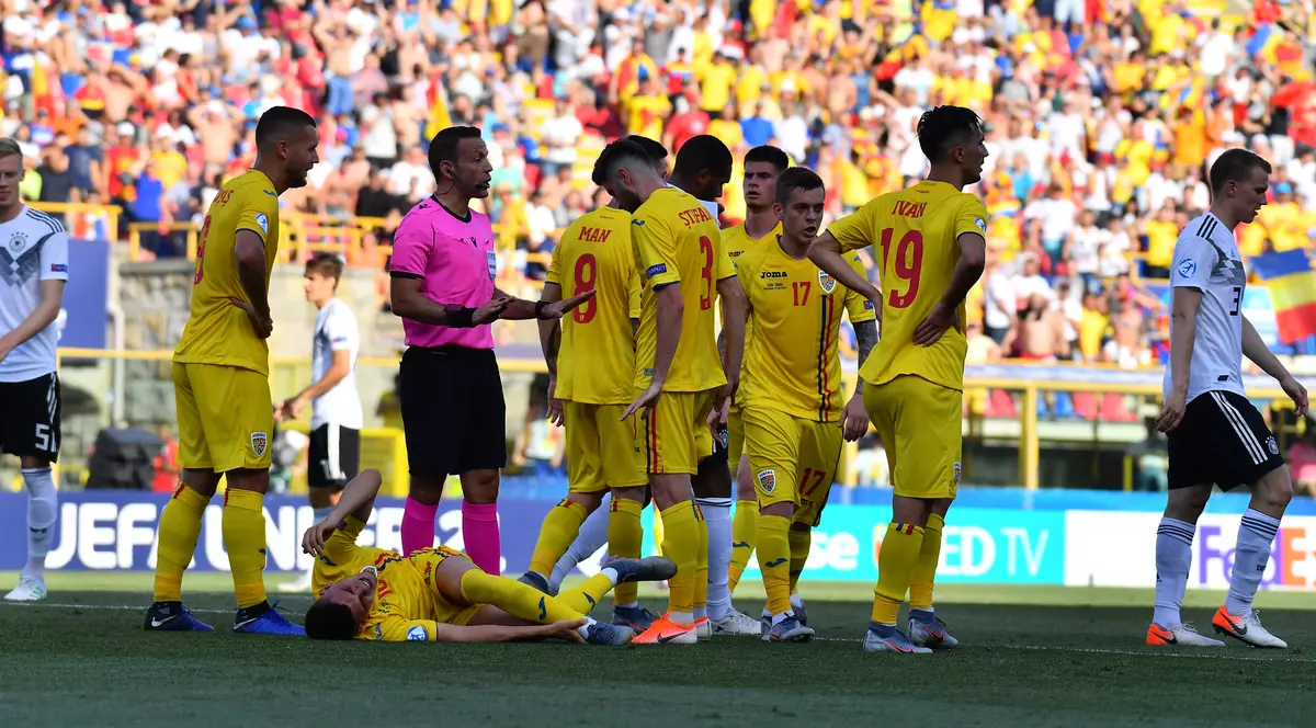 Directorul tehnic al FRF, Mihai Stoichiță, îi temperează pe cei care susțin promovarea masivă la prima reprezentativă a jucătorilor care au jucat semifinală la Europeanul de tineret: ”Nu se poate toți o dată”