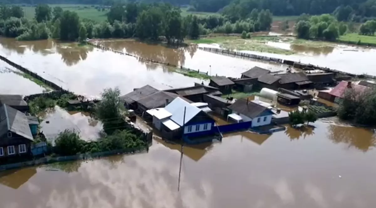 Siberia, sub ape. Potopul a lovit cea mai rece zonă locuită a lumii