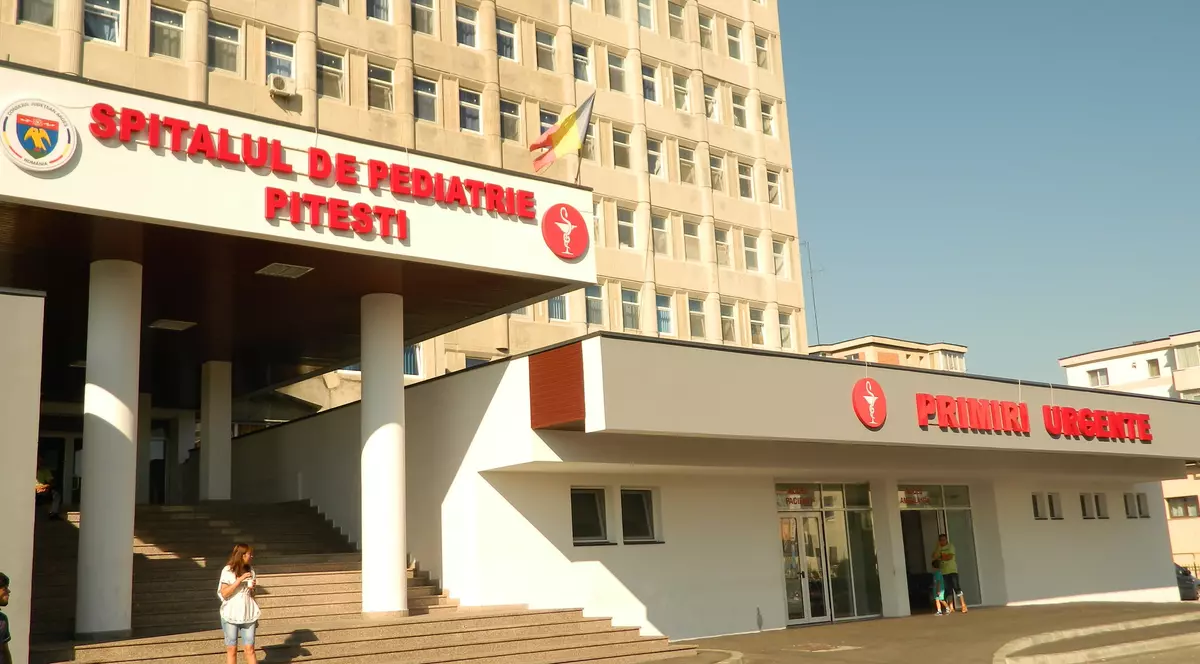 Colet suspect la Spitalul de Pediatrie din Piteşti
