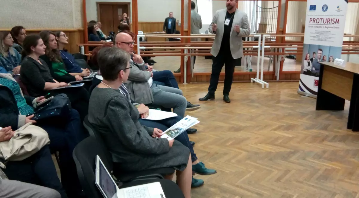 (Publicitate) Sprijin din fonduri europene pentru antreprenorii români din industria turismului și industria ospitalității
