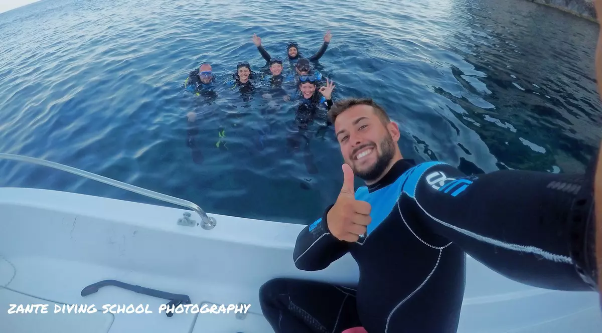 Cine sunt tinerii striviţi în maşină în timp ce se întorceau din vacanţa în Grecia