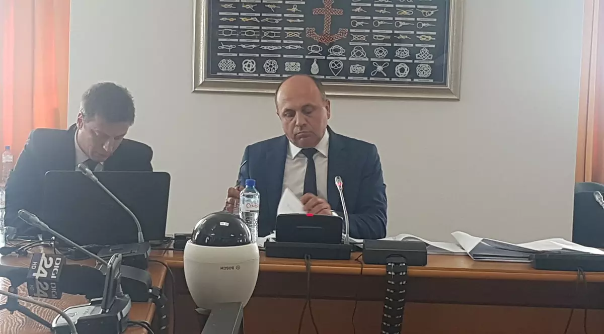 UPDATE | Prim-adjunct STS, în comisia de apărare: „Noi nu furnizăm adrese poştale, decât dacă convorbirea telefonică are loc de pe un telefon fix”