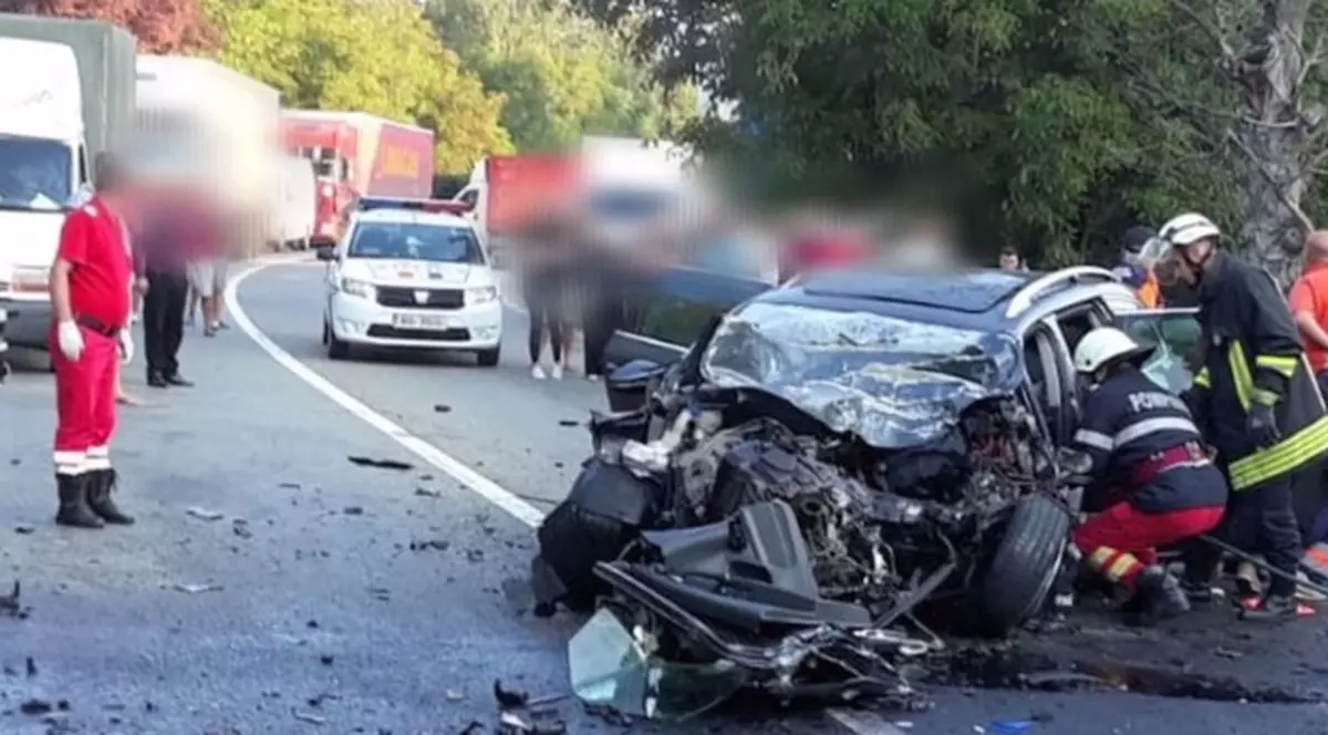 Accident grav la Călimănești, soldat cu doi morți și patru răniți