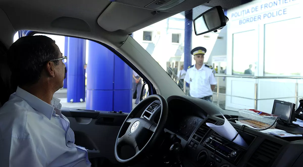 Ponturi pentru o călătorie fără amenzi în Bulgaria: nu ai vignetă, plătești taxă compensatorie. Taxa de drum se plătește la automate, doar cu cardul