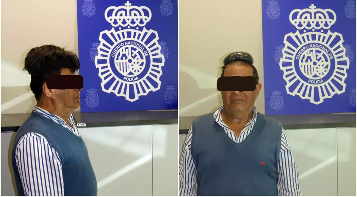 Un columbian ascundea droguri sub peruca sa
