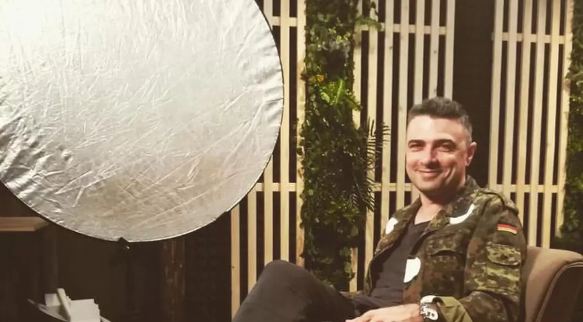 Cornel Ilie a devenit tată pentru a doua oară. Prima imagine cu bebelușul