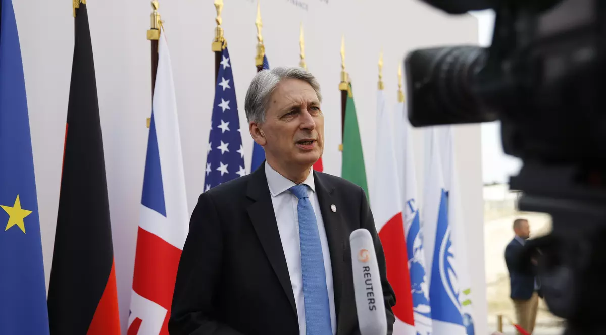 Ministrul de Finanțe britanic demisionează ca să nu fie nevoit să accepte un Brexit fără acord