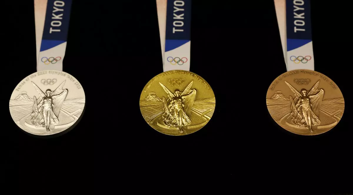 Așa arată medaliile de la Jocurile Olimpide de la Tokyo 2020, realizate din telefoane vechi