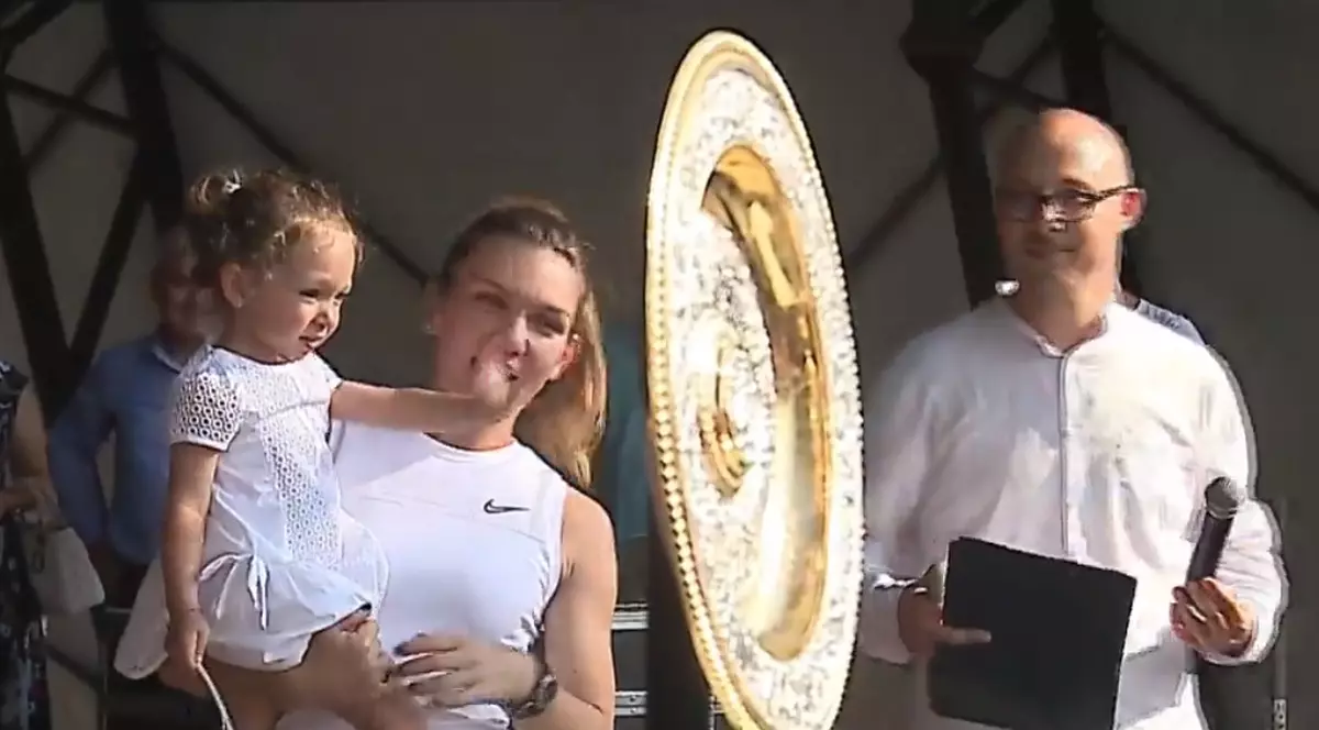 Moment emoționant pe scena din Constanța. Nepoata Simonei Halep i-a transmis sportivei un mesaj superb
