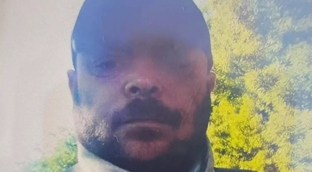 Român plecat la muncă în Anglia, mort în chinuri groaznice. Cortul lui a fost incendiat. Ultima imagine cu Ionuț