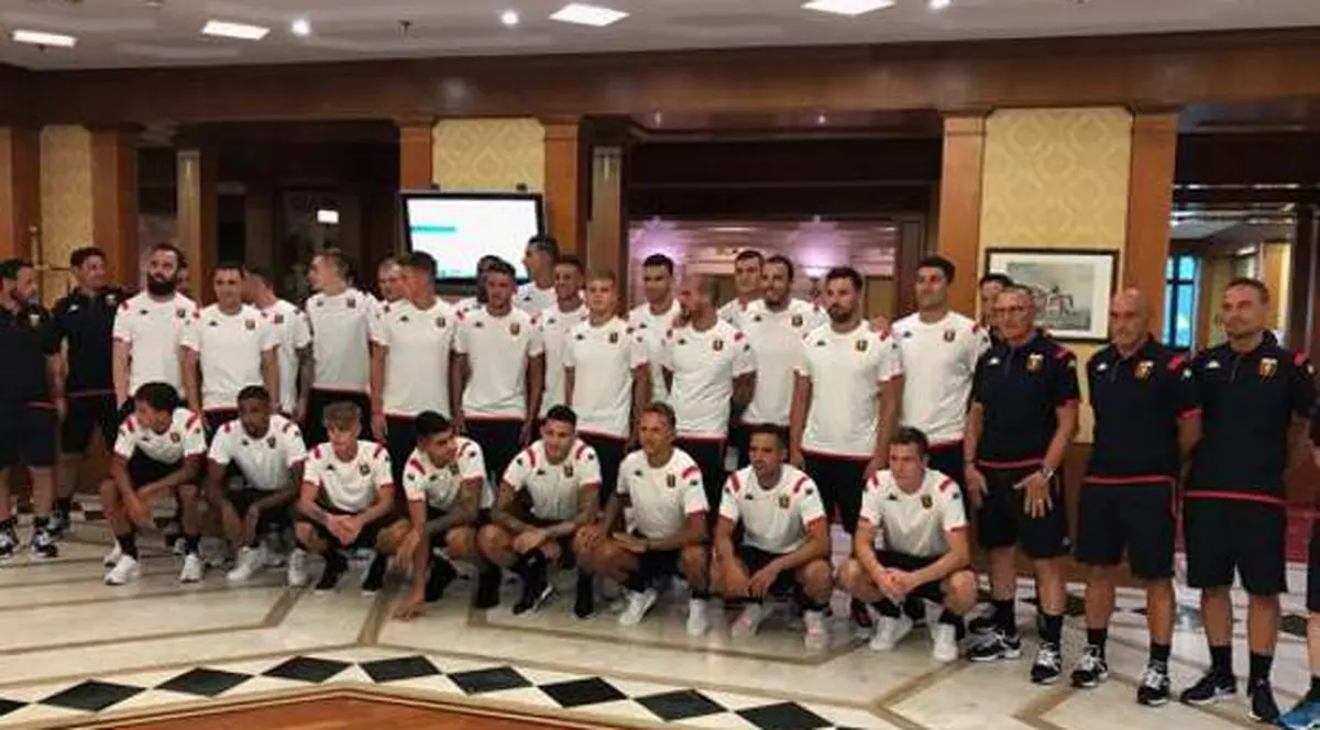 Radu nu s-a prezentat la reunirea echipei Genoa. Motivul nu este greu de intuit