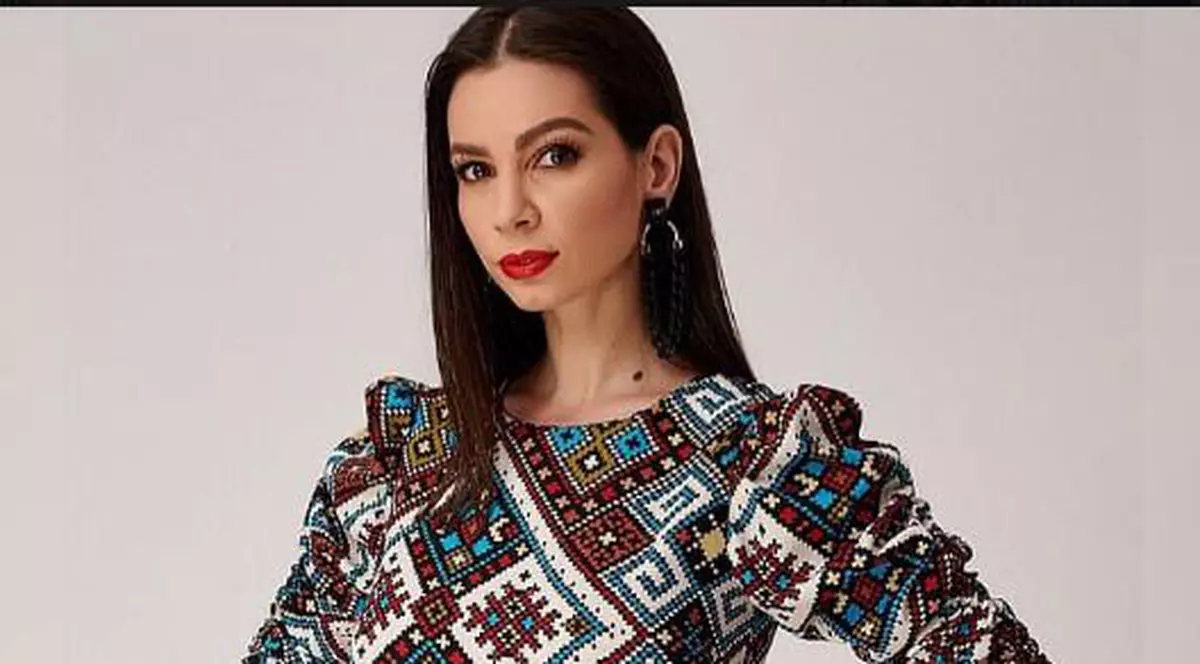 Iuliana Luciu, în costum de baie. "Nu sunt perfectă"