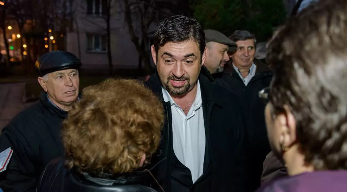 Firea, invitată din PSD să reprezinte partidul la prezidențiale, în ziua în care premierul Dăncilă a anunțat că ia în calcul să candideze