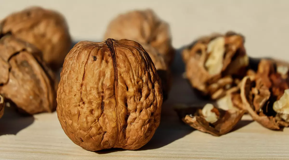 Nuci din România, interzise în Bosnia-Herțegovina din cauza unei toxine cancerigene