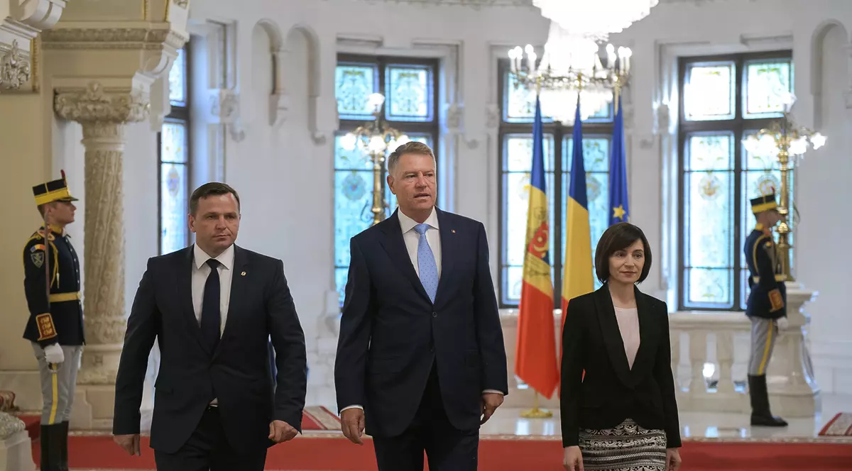 FOTO | Preşedintele Klaus Iohannis, după primirea Maiei Sandu, la Palatul Cotroceni: "România va susține deblocarea asistenței financiare europene pentru Republica Moldova"