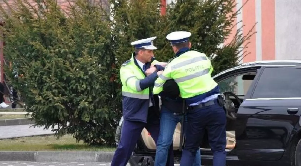 Un urmărit internațional, acuzat de crimă în Spania, a fost prins în Hunedoara